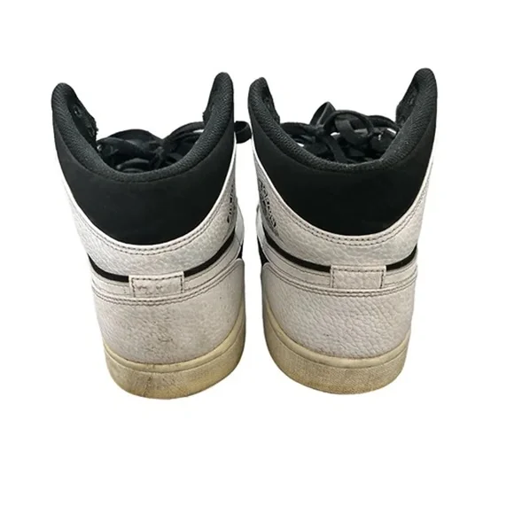 ❌❌SOLD❌❌Size 10 - Jordan 1 Retro High OG Black Toe 2016 - Picture 2 of 5